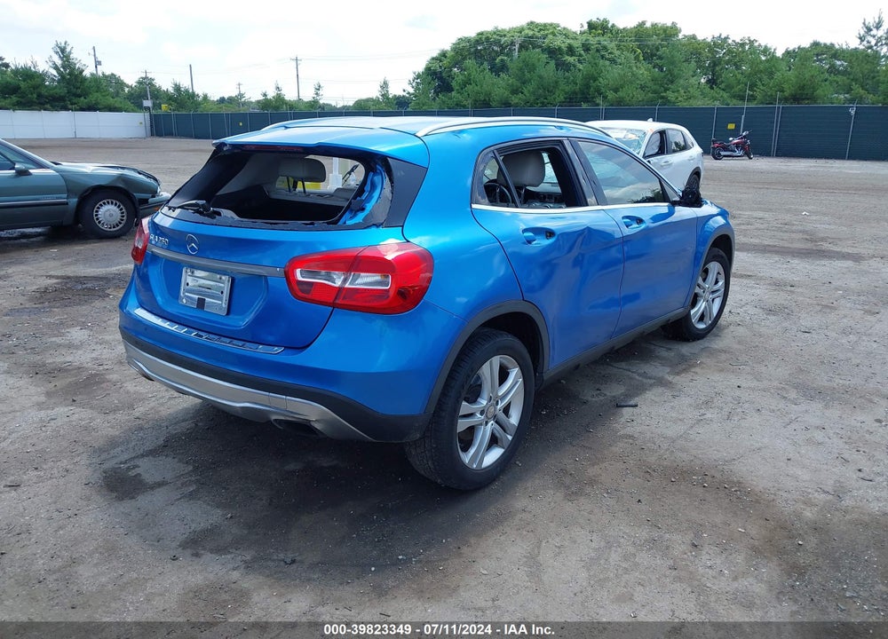 2015 MERCEDES-BENZ GLA 250 VIN: WDCTG4EB1FJ188082