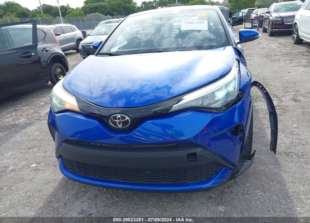 2020 TOYOTA C-HR XLE VIN: NMTKHMBX3LR105764