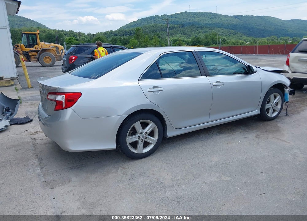 2013 TOYOTA CAMRY SE VIN: 4T1BF1FK7DU654221