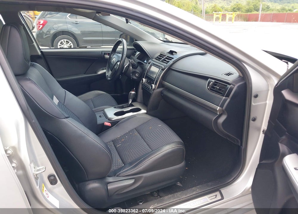 2013 TOYOTA CAMRY SE VIN: 4T1BF1FK7DU654221