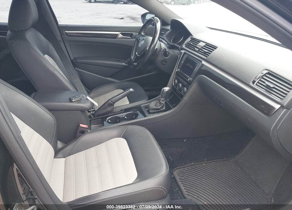 2018 VOLKSWAGEN PASSAT 3.6L V6 GT VIN: 1VWJM7A36JC028280