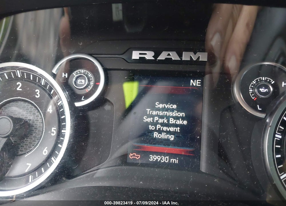 2021 RAM 1500 BIG HORN QUAD CAB 4X2 6'4 BOX VIN: 1C6RREBG7MN625340