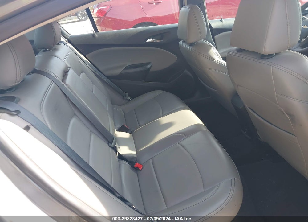 2018 CHEVROLET CRUZE LT AUTO VIN: 1G1BE5SM2J7136770
