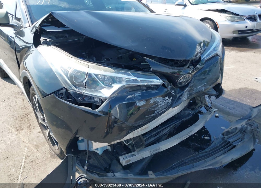 2018 TOYOTA C-HR XLE PREMIUM VIN: NMTKHMBX9JR025561