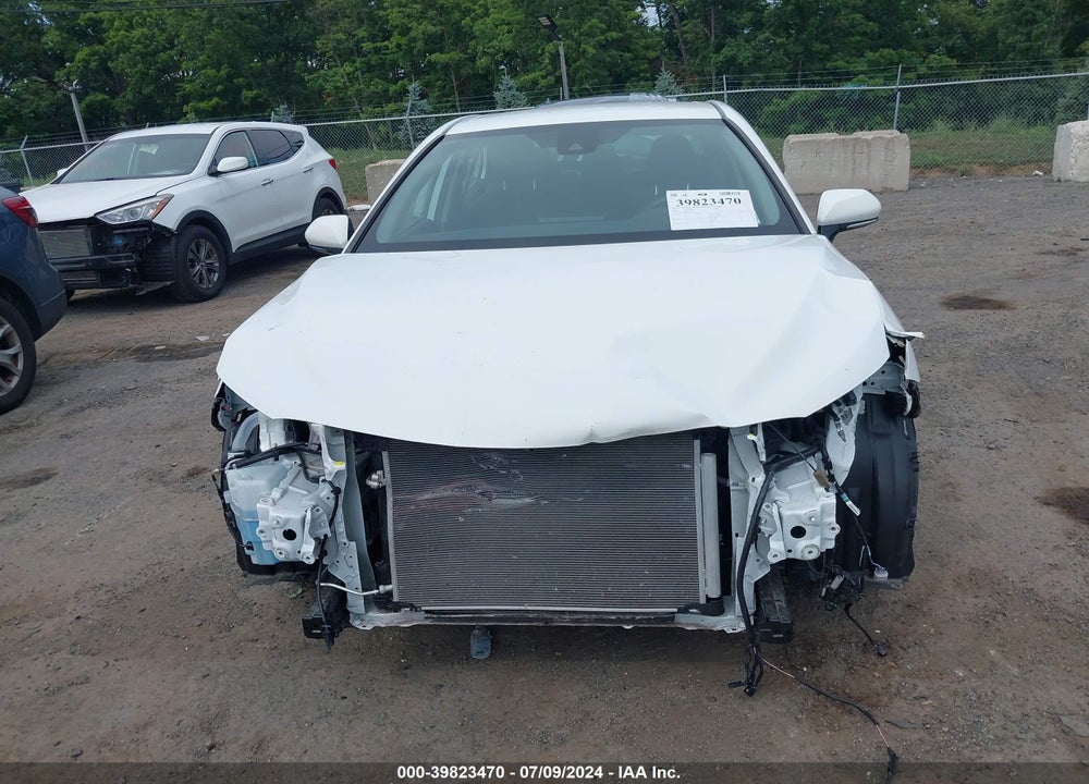 2021 TOYOTA CAMRY LE VIN: 4T1R11AK8MU452041