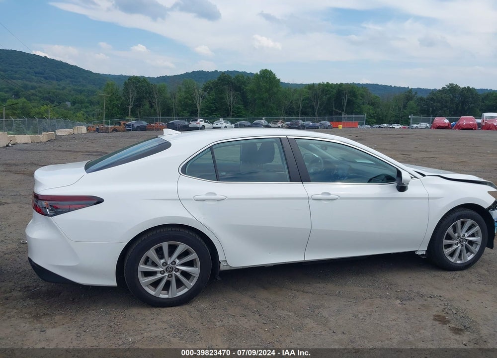 2021 TOYOTA CAMRY LE VIN: 4T1R11AK8MU452041