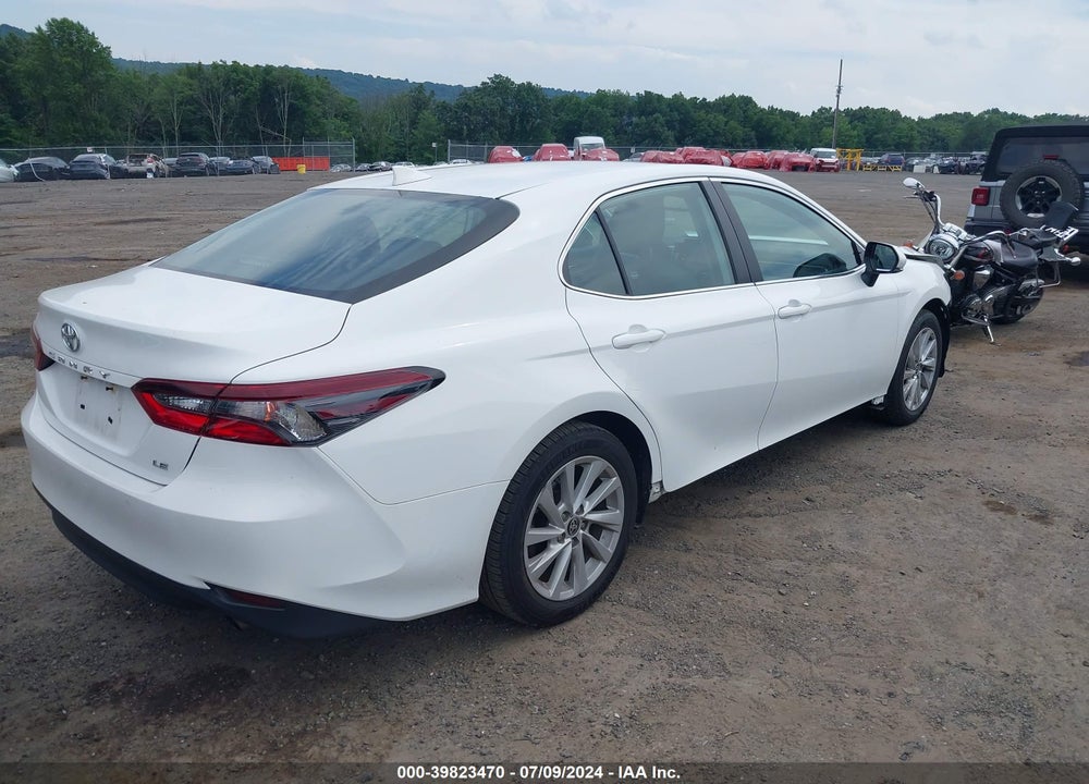 2021 TOYOTA CAMRY LE VIN: 4T1R11AK8MU452041