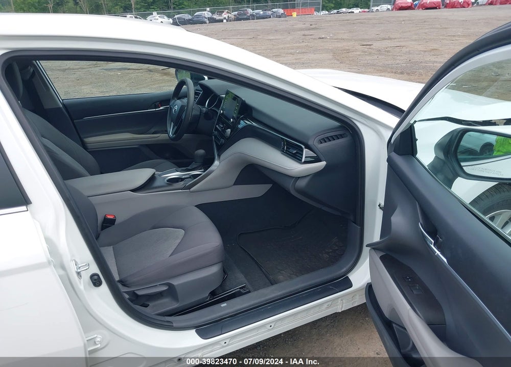 2021 TOYOTA CAMRY LE VIN: 4T1R11AK8MU452041