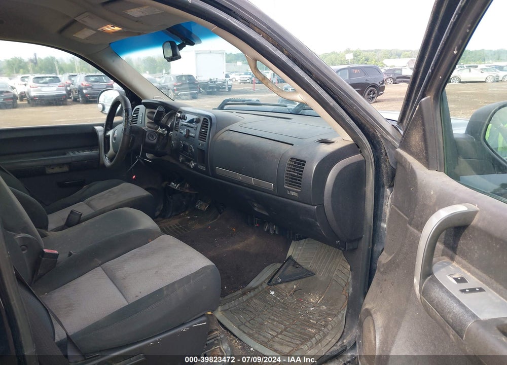 2008 GMC SIERRA 2500HD SLE1 VIN: 1GTHK29K28E192663