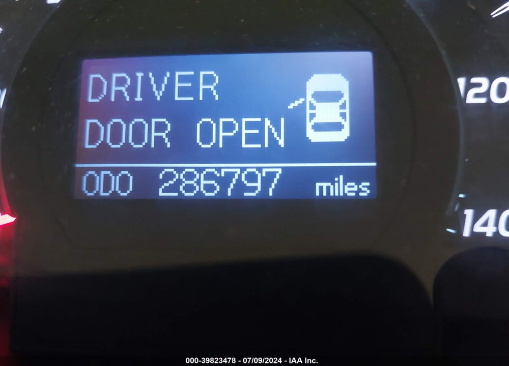 2010 TOYOTA CAMRY XLE VIN: 4T1BF3EK8AU052193