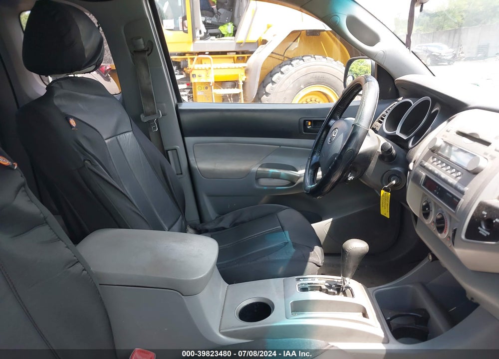 2005 TOYOTA TACOMA BASE V6 VIN: 5TEUU42N45Z005733