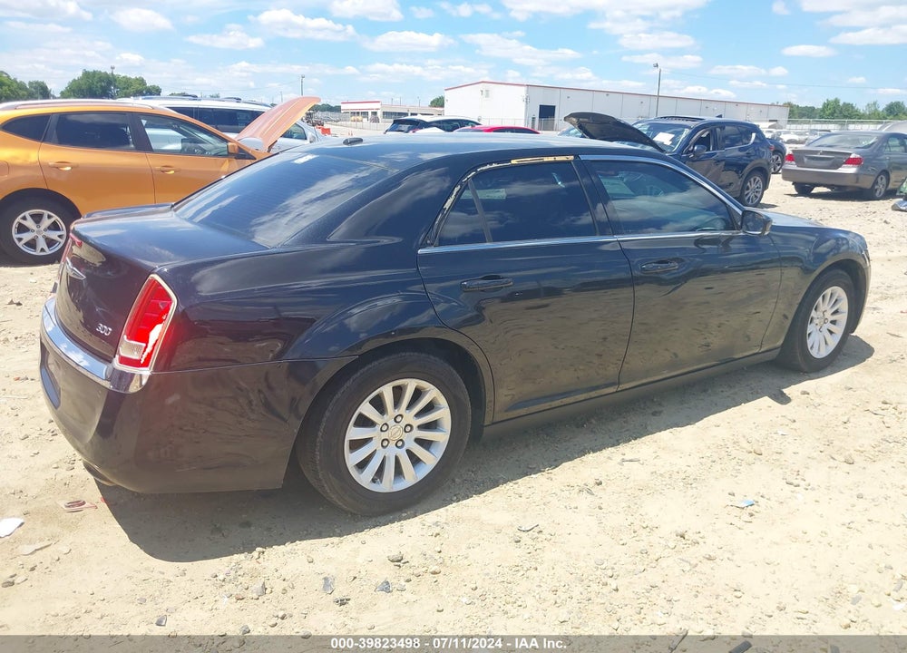 2014 CHRYSLER 300 VIN: 2C3CCAAG5EH206881