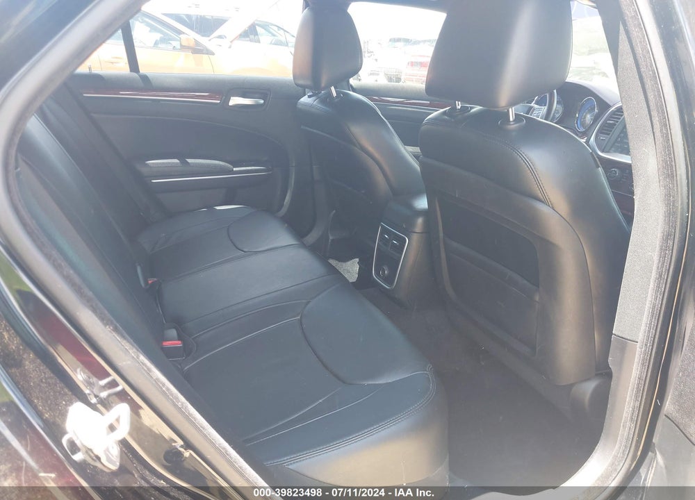 2014 CHRYSLER 300 VIN: 2C3CCAAG5EH206881