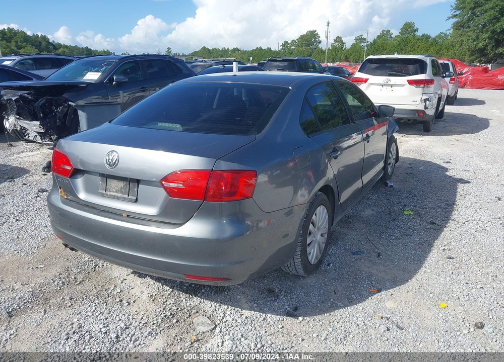 2012 VOLKSWAGEN JETTA 2.0L S VIN: 3VW2K7AJ7CM384912