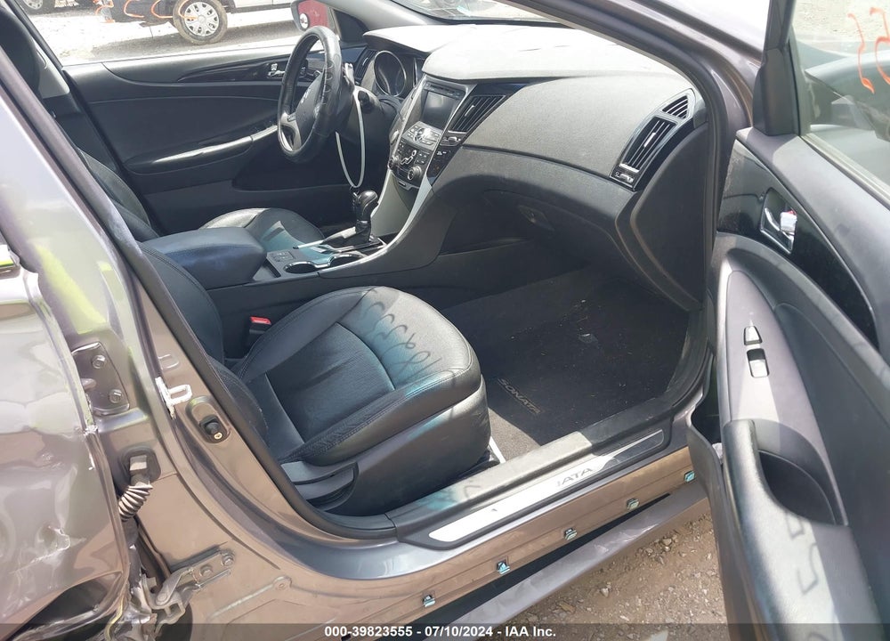 2011 HYUNDAI SONATA LIMITED 2.0T VIN: 5NPEC4AB2BH223103