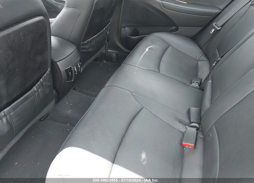 2011 HYUNDAI SONATA LIMITED 2.0T VIN: 5NPEC4AB2BH223103