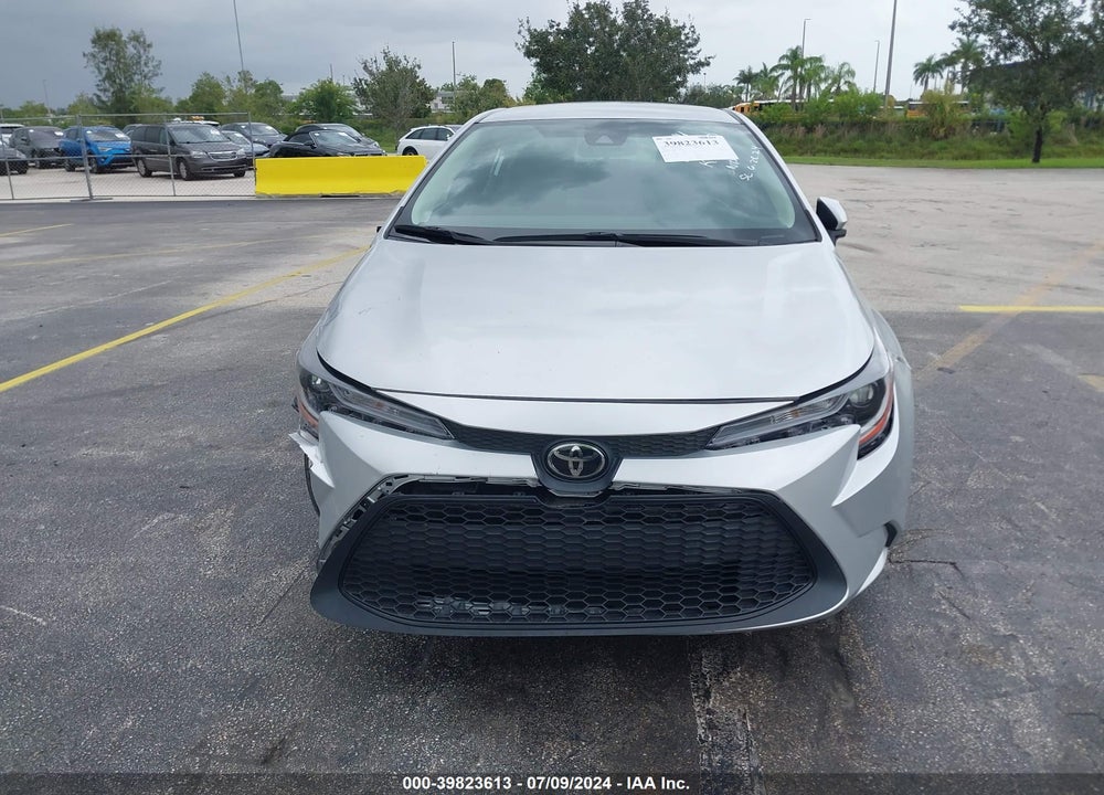 2022 TOYOTA COROLLA LE VIN: 5YFEPMAE3NP377440