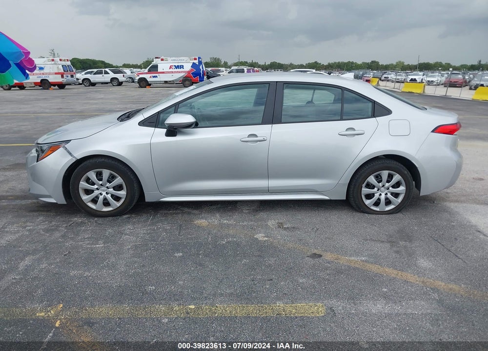 2022 TOYOTA COROLLA LE VIN: 5YFEPMAE3NP377440