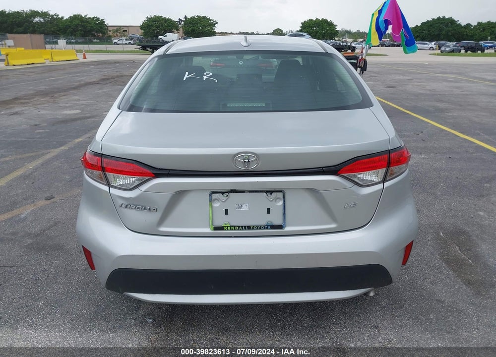 2022 TOYOTA COROLLA LE VIN: 5YFEPMAE3NP377440