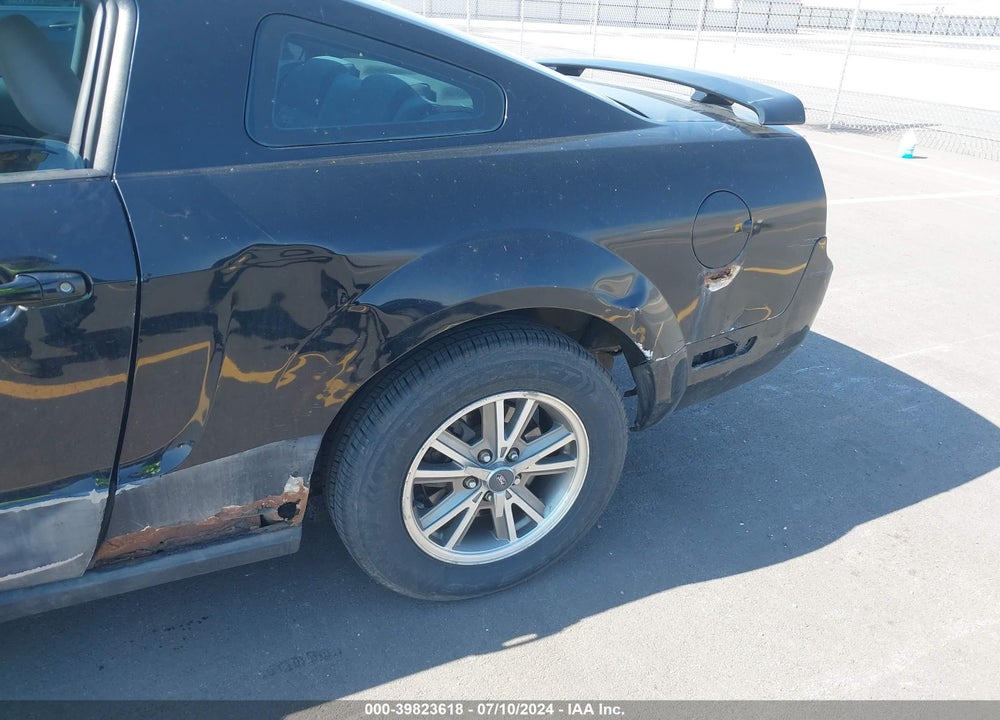 2005 FORD MUSTANG V6 DELUXE/V6 PREMIUM VIN: 1ZVFT80N655116113