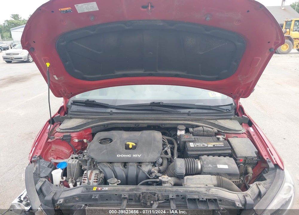 2017 HYUNDAI ELANTRA LIMITED VIN: KMHD84LF5HU283562