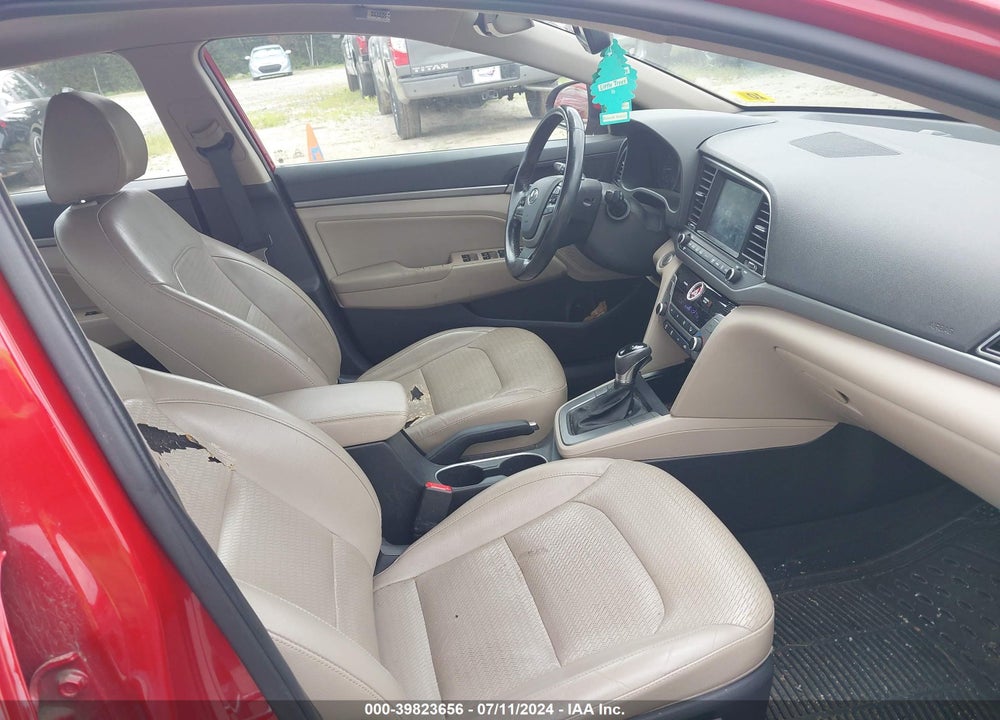 2017 HYUNDAI ELANTRA LIMITED VIN: KMHD84LF5HU283562