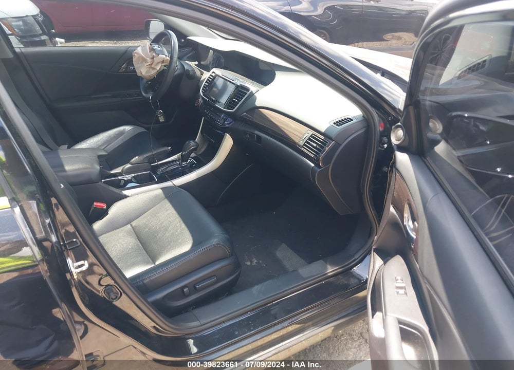 2017 HONDA ACCORD TOURING V6 VIN: 1HGCR3F97HA004614