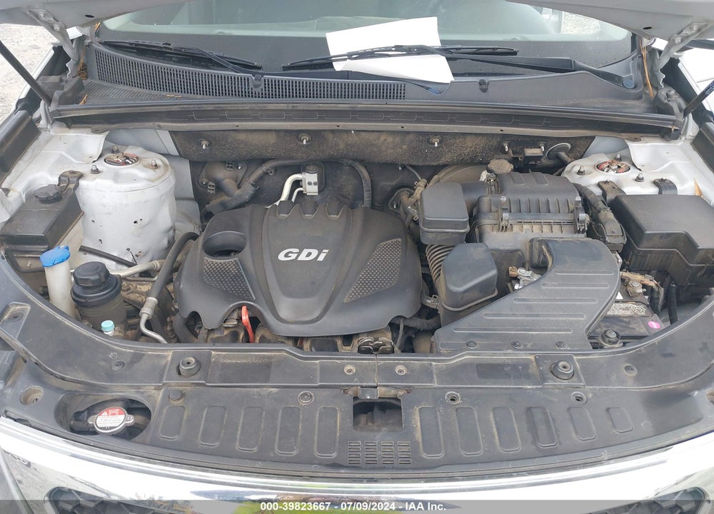 2012 KIA SORENTO LX VIN: 5XYKT3A65CG300877