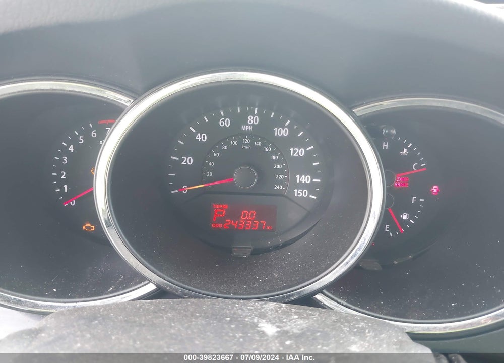 2012 KIA SORENTO LX VIN: 5XYKT3A65CG300877