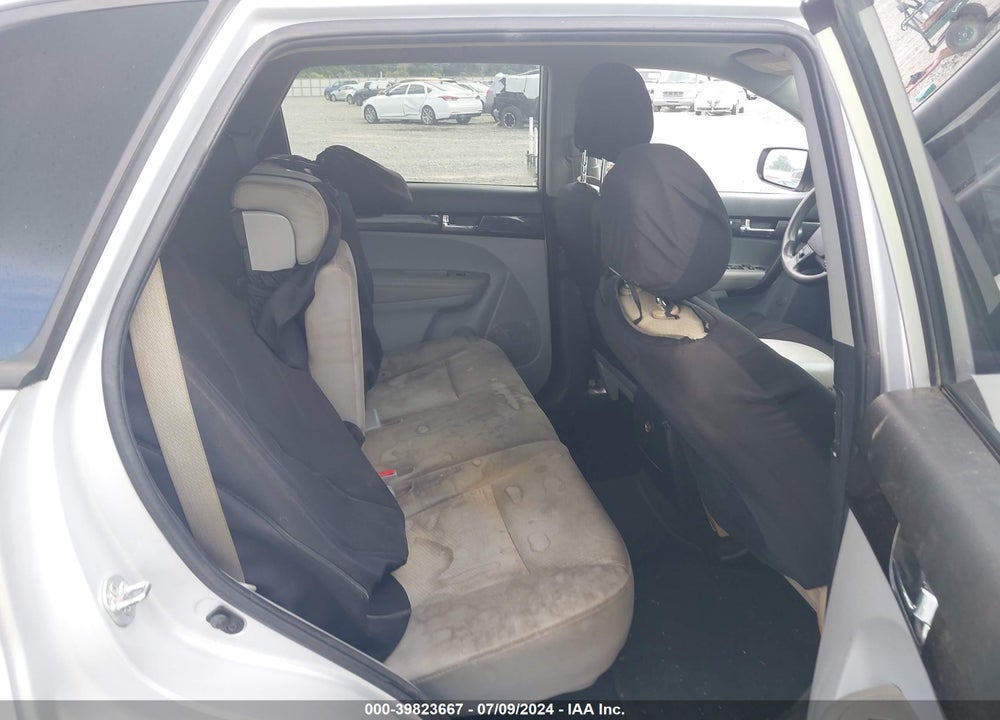 2012 KIA SORENTO LX VIN: 5XYKT3A65CG300877