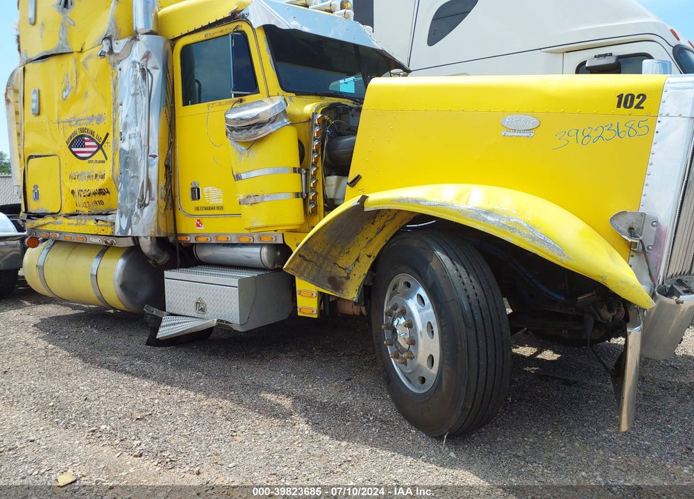 2000 PETERBILT 379 VIN: 1XP5DB9X6YD504464