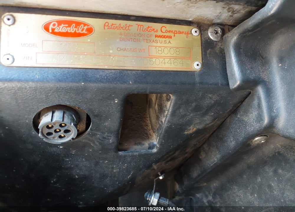 2000 PETERBILT 379 VIN: 1XP5DB9X6YD504464