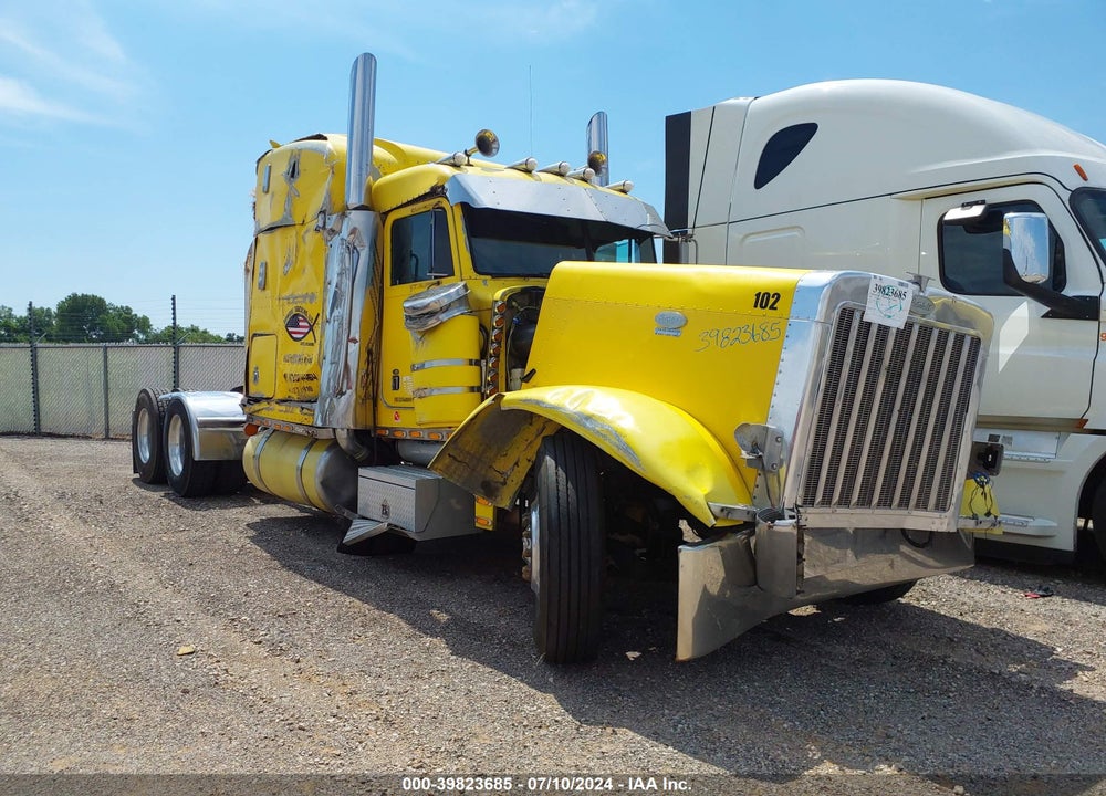 2000 PETERBILT 379 VIN: 1XP5DB9X6YD504464