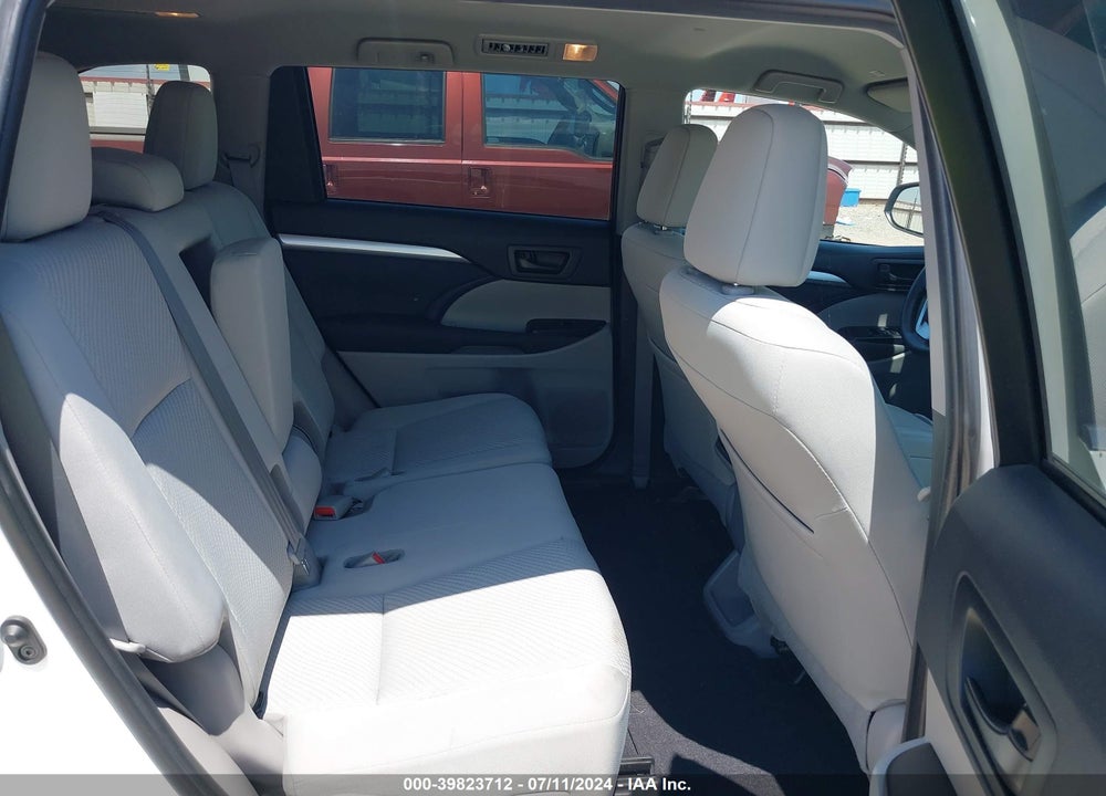 2019 TOYOTA HIGHLANDER LE VIN: 5TDZZRFHXKS326984