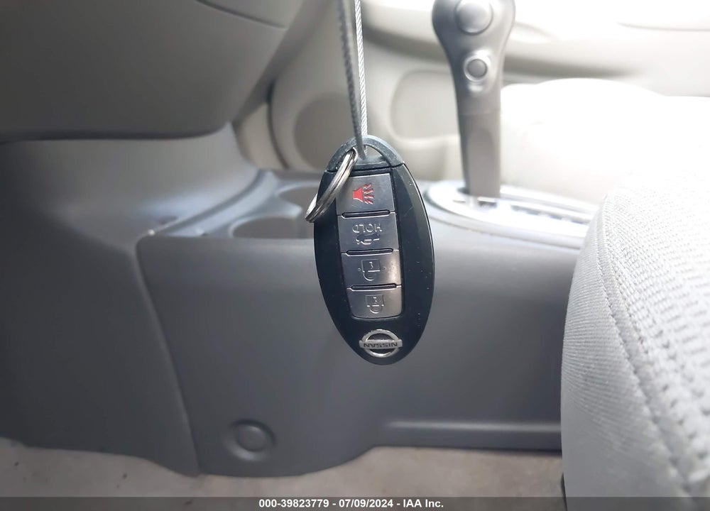 2014 NISSAN VERSA 1.6 SL VIN: 3N1CN7APXEL849827
