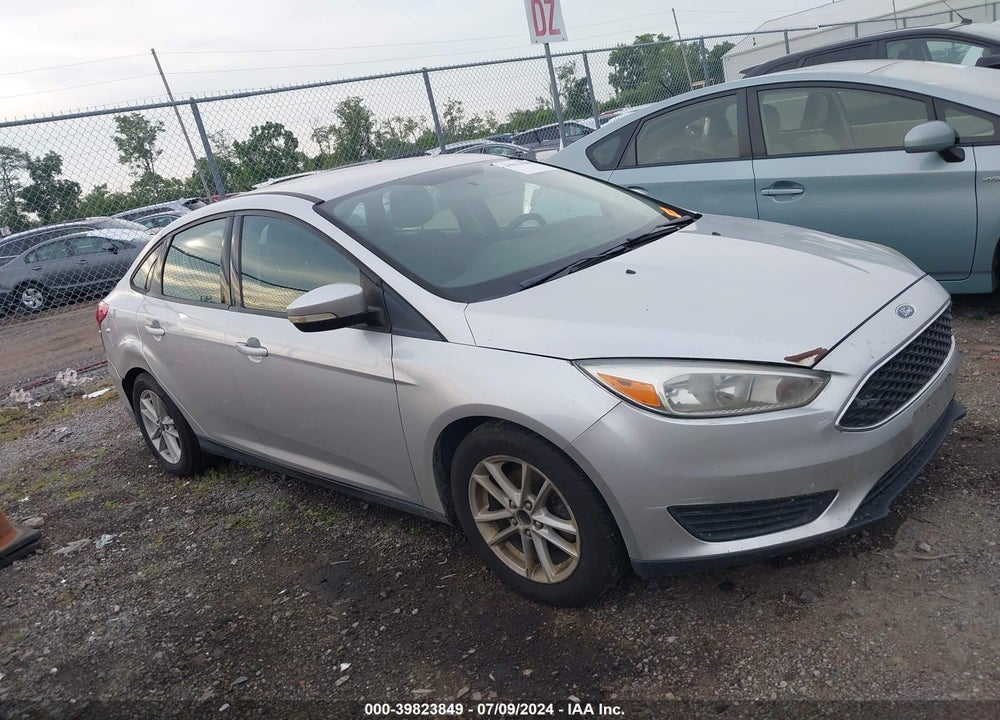 2015 FORD FOCUS SE VIN: 1FADP3F29FL205658