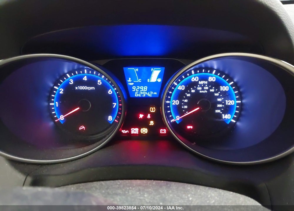 2010 HYUNDAI TUCSON GLS VIN: KM8JT3AC1AU075785