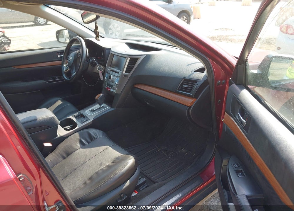 2014 SUBARU OUTBACK 2.5I LIMITED VIN: 4S4BRBMC3E3320803