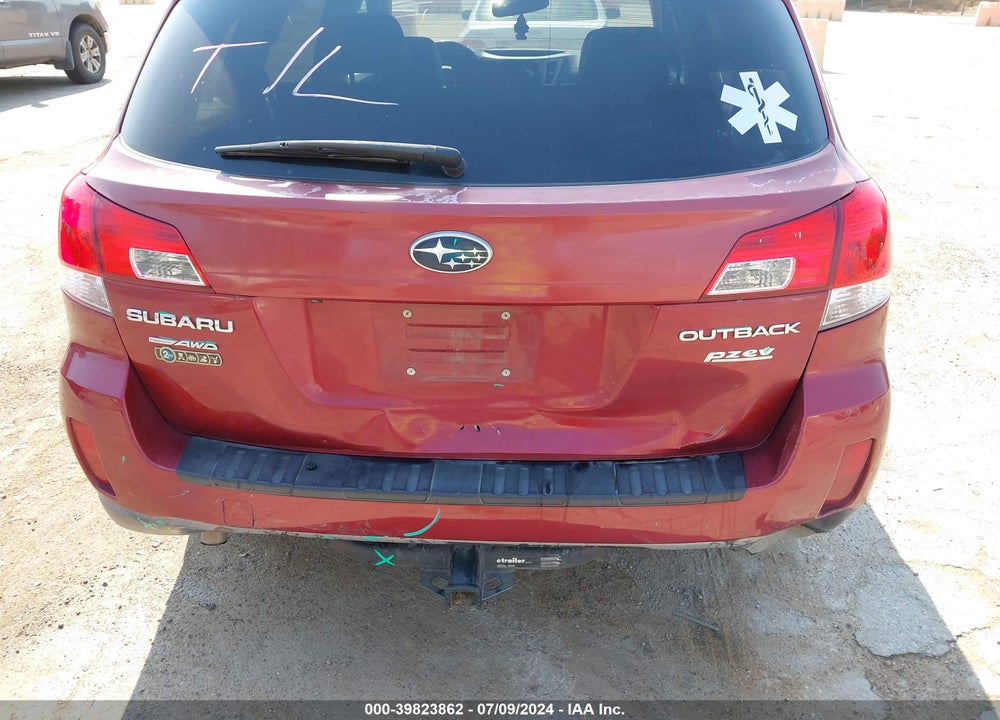 2014 SUBARU OUTBACK 2.5I LIMITED VIN: 4S4BRBMC3E3320803