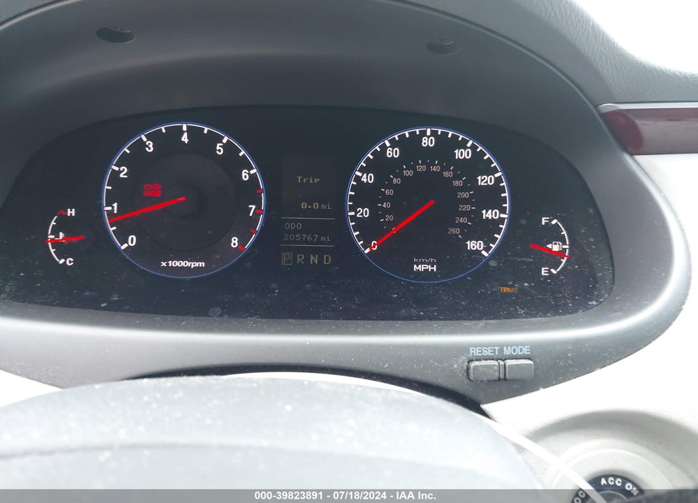 2007 HYUNDAI AZERA LIMITED/SE VIN: KMHFC46F57A225163