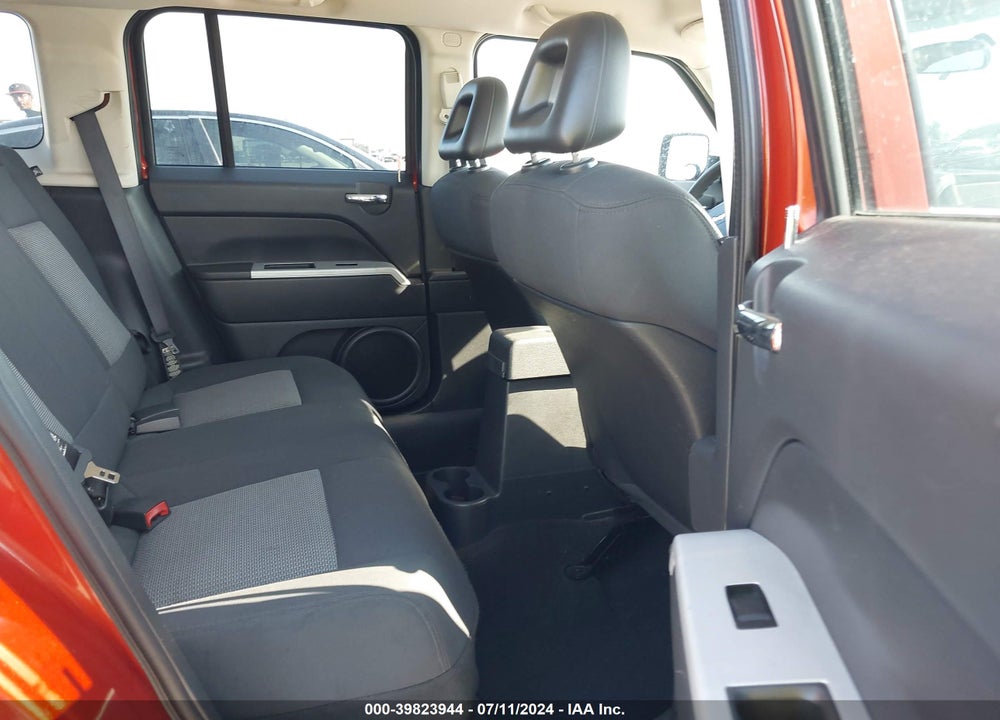 2008 JEEP PATRIOT SPORT VIN: 1J8FT28058D589030