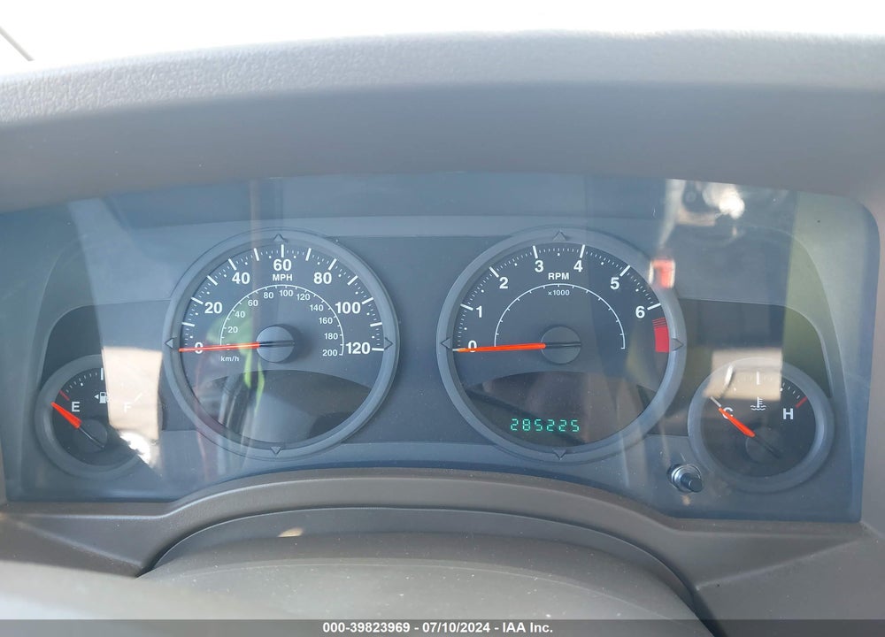 2007 JEEP COMPASS SPORT VIN: 1J8FT47W17D181043