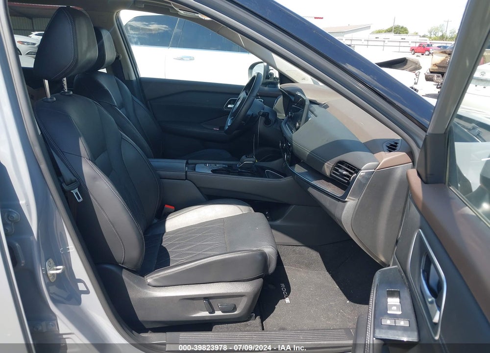 2021 NISSAN ROGUE PLATINUM FWD VIN: JN8AT3DC0MW105937
