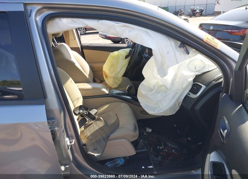 2019 DODGE JOURNEY SE VIN: 3C4PDCBB6KT732108