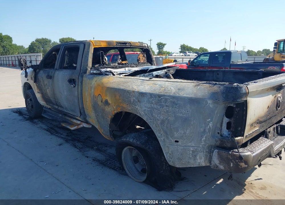 2019 RAM 3500 TRADESMAN  4X4 8' BOX VIN: 3C63RRGL8KG614453