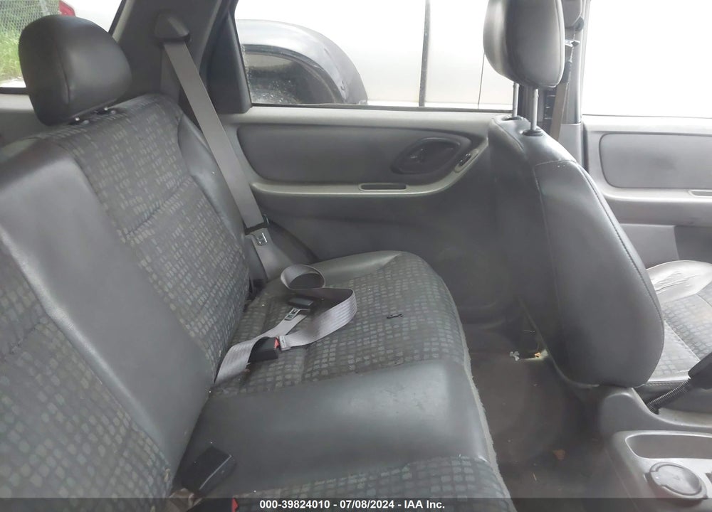 2002 FORD ESCAPE XLS VIN: 1FMYU01B12KC99962