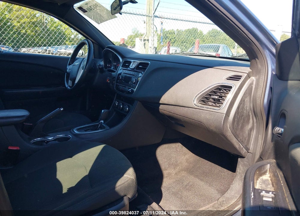 2011 CHRYSLER 200 VIN: 1C3BC1FG4BN539127