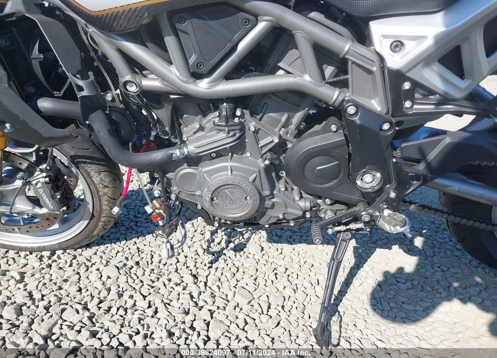 2023 INDIAN MOTORCYCLE CO. FTR R CARBON VIN: 56KRZR226P3009322