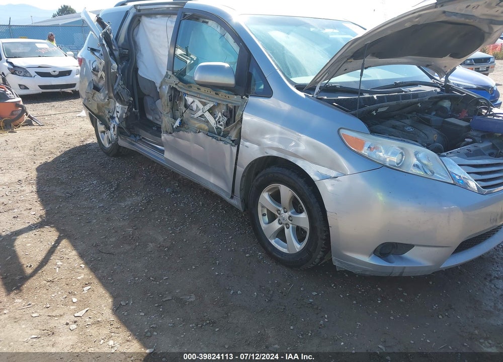 2017 TOYOTA SIENNA VIN: 5TDKZ3DC0HS874703