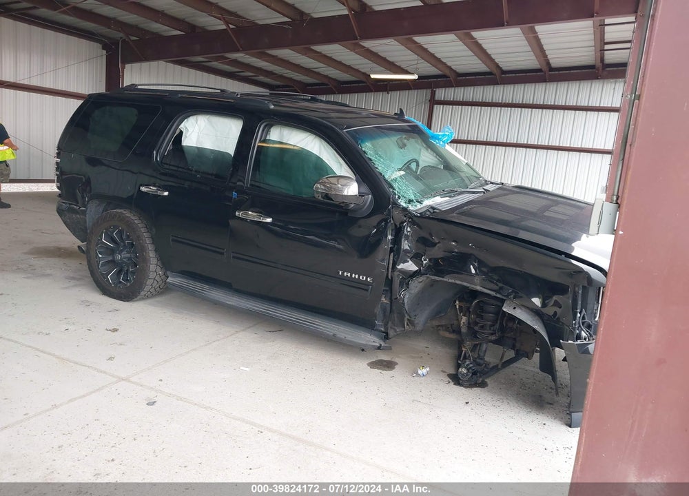 2010 CHEVROLET TAHOE LT VIN: 1GNUKBE00AR118439